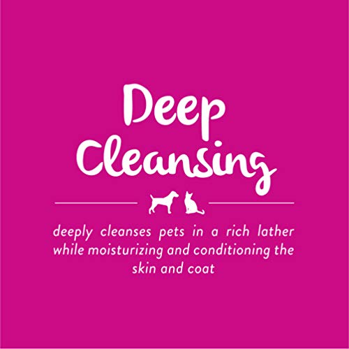 TropiClean Berry & Coconut Deep Cleaning Shampoo for Pets, 20oz, Made in USA