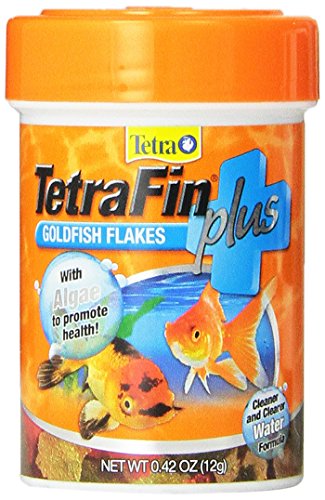 Tetra TetraFin PLUS Goldfish Flakes with Algae Cleaner Water Formula