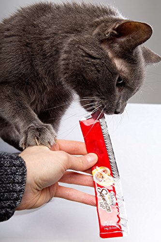 Delectables Squeeze Up Interactive Wet Cat Treats - Tuna - 4 tubes in each single pack (32 Tubes total)